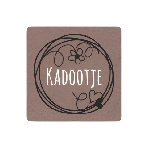 Vierkant Kraft etiket Kadootje - Kadopapier.net